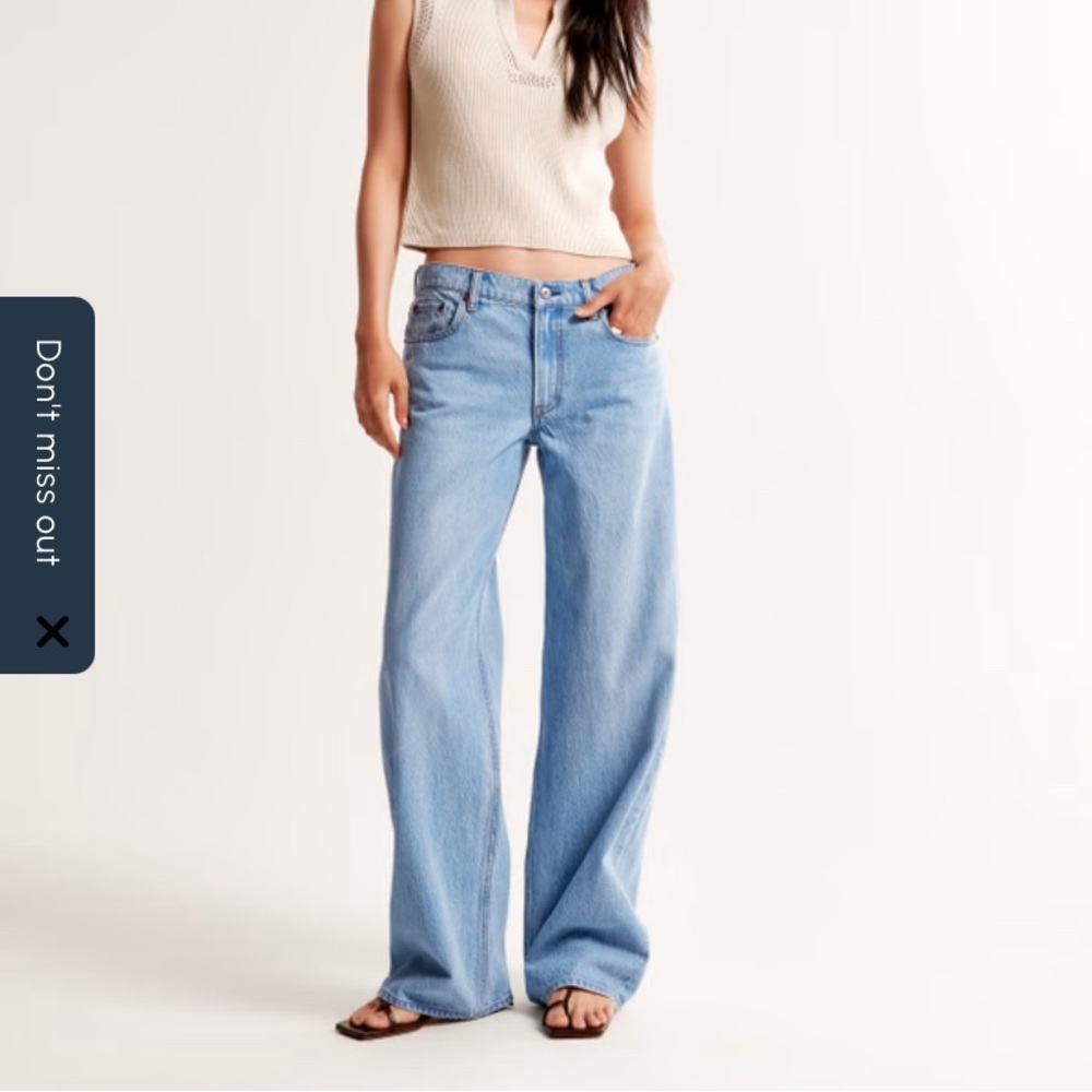 Abercrombie The Ultra Loose Low Rise Jeans Size 33